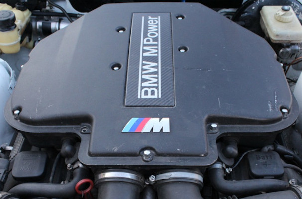 Двигатель BMW S62B50