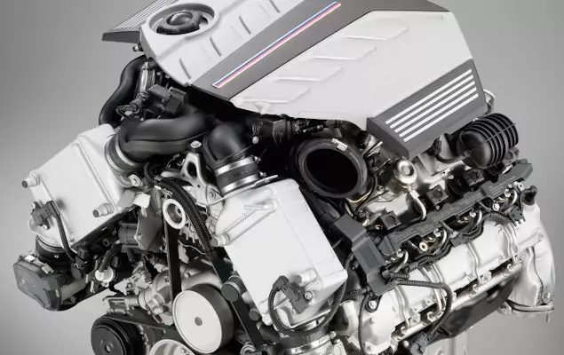Двигатель BMW S63B44